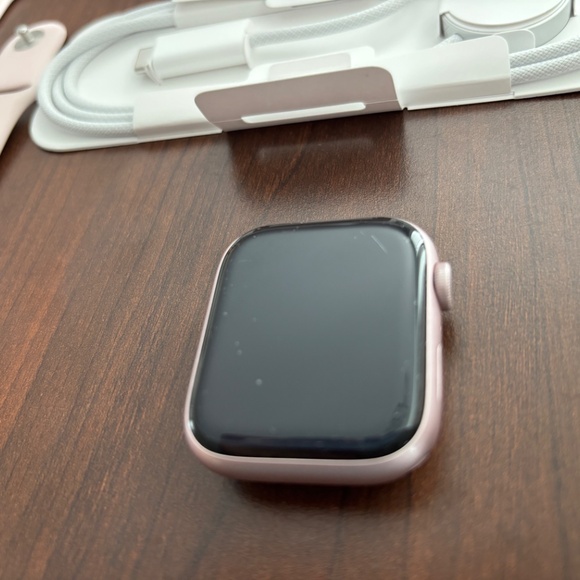Apple Watch Series 9 - Picture 2 of 4